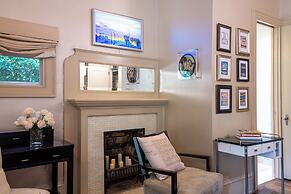 Stonehurst Place Bed & Breakfast