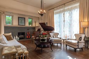 Stonehurst Place Bed & Breakfast