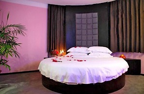 Henry Business Hotel