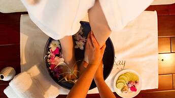 Diamond Bay Resort and Spa