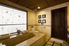 Diamond Bay Resort and Spa