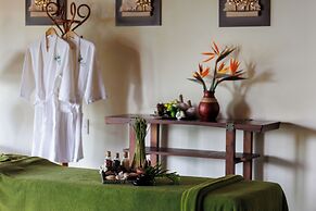 Diamond Bay Resort and Spa