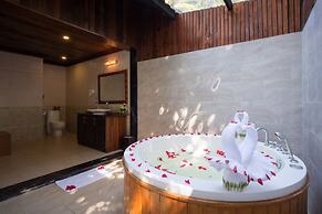 Diamond Bay Resort and Spa