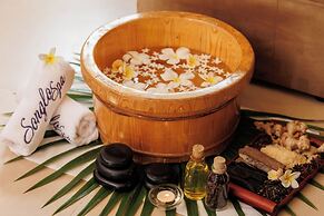 Diamond Bay Resort and Spa