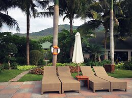 Diamond Bay Resort and Spa