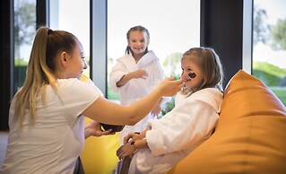 Maistra Select Family Hotel Amarin