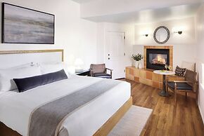 Maison Fleurie, A Four Sisters Inn