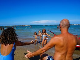 Nautilus Family Hotel