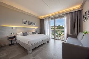 Nautilus Family Hotel