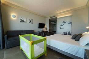 Nautilus Family Hotel