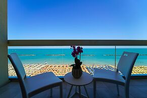 Nautilus Family Hotel