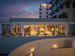 Nautilus Family Hotel