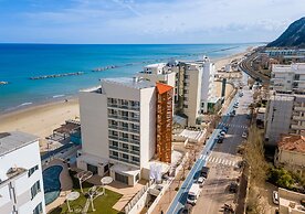 Nautilus Family Hotel