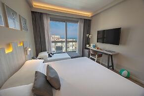 Nautilus Family Hotel