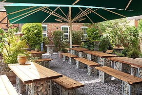 Angel Inn Hotel