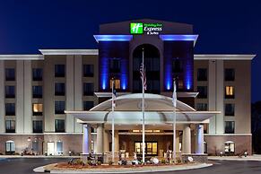 Holiday Inn Express & Suites Hope Mills-Fayetteville Arpt, an IHG Hote