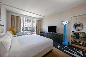 theWit Chicago, a Hilton Hotel