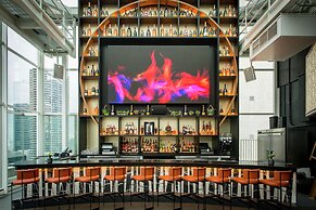 theWit Chicago, a Hilton Hotel