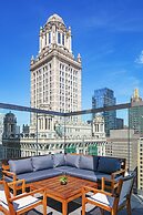 theWit Chicago, a Hilton Hotel