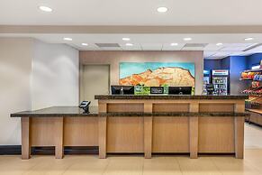 Hampton Inn & Suites Moreno Valley