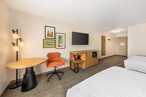 Hampton Inn & Suites Moreno Valley