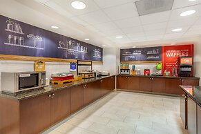 Hampton Inn & Suites Moreno Valley