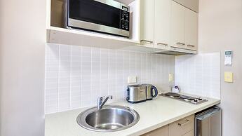 Gladstone Downtown Central Apartment Hotel