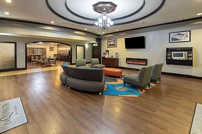 La Quinta Inn & Suites by Wyndham Fort Worth - Lake Worth