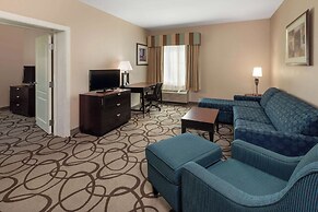 La Quinta Inn & Suites by Wyndham Fort Worth - Lake Worth