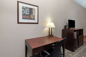 La Quinta Inn & Suites by Wyndham Fort Worth - Lake Worth