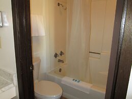 Jim Butler Inn & Suites
