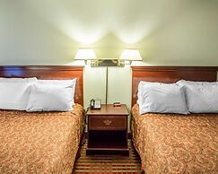 Rodeway Inn Lakeville