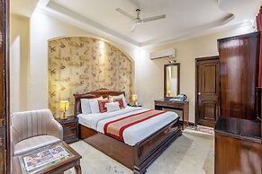 Hotel Emperor Palms at Karol Bagh