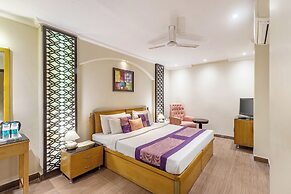 Hotel Emperor Palms at Karol Bagh