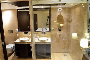 Hotel Emperor Palms at Karol Bagh