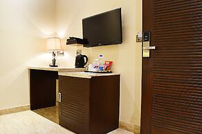 Hotel Emperor Palms at Karol Bagh