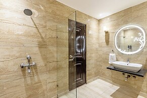 Hotel Emperor Palms at Karol Bagh