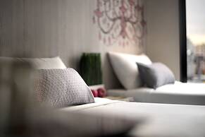 Hotel 81 Premier Princess