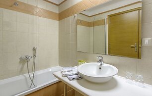 Grecian Castle Hotel