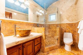 Belizean Cove Estates