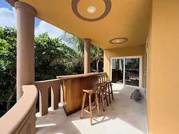 Belizean Cove Estates
