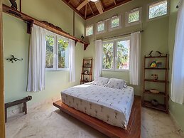 Belizean Cove Estates