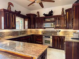 Belizean Cove Estates