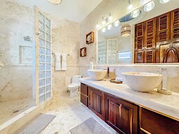 Belizean Cove Estates