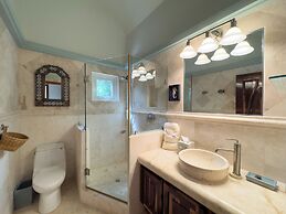 Belizean Cove Estates