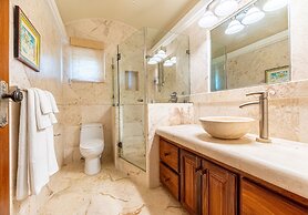 Belizean Cove Estates