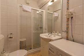 Premium Apartment House