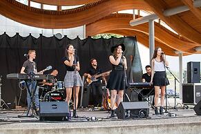 Crash Hotel Squamish