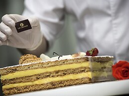 La Cigale Hotel Managed by Accor