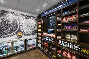 Hampton Inn & Suites West Sacramento